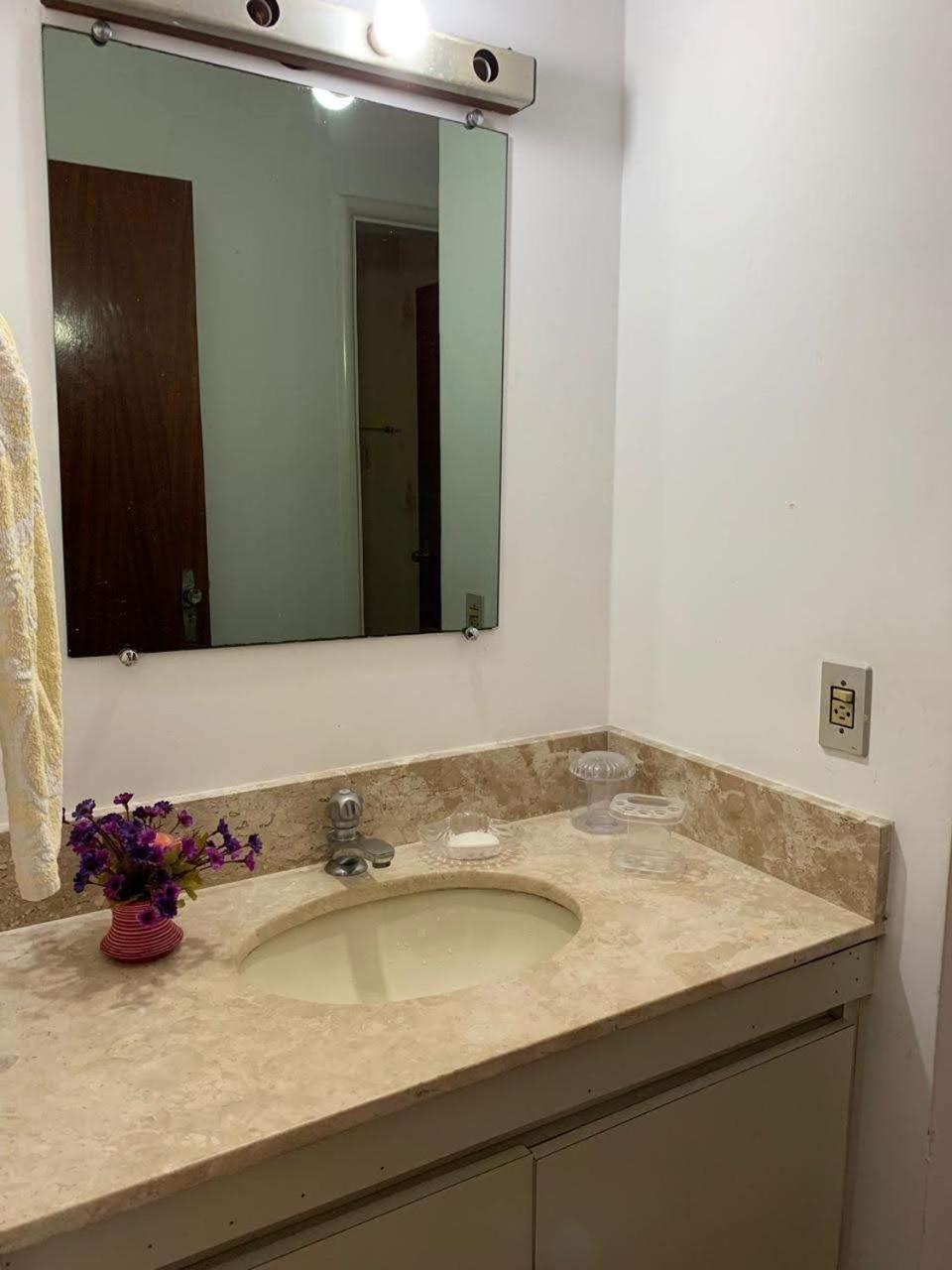 4 Suites, Ar Cond Tv, Internet, Piscina,150 Mts Praia! Aceitamos Pet! Guarujá Exteriér fotografie